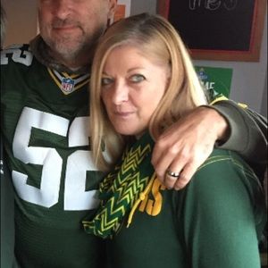 Meet your Posher, Pam